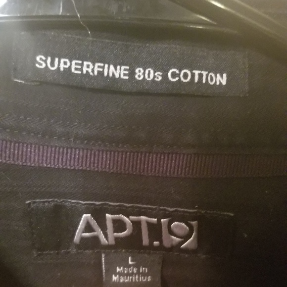 Button down - Picture 2 of 2